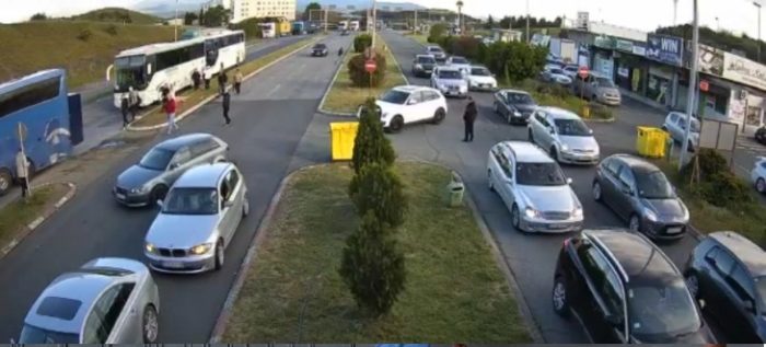 ВО ГРЦИЈА ЗА 1 МАЈ: За 24 часа 14.000 патници го минале граничниот премин Богородица, 3.000 се од Македонија, а 11.000 се од други земји