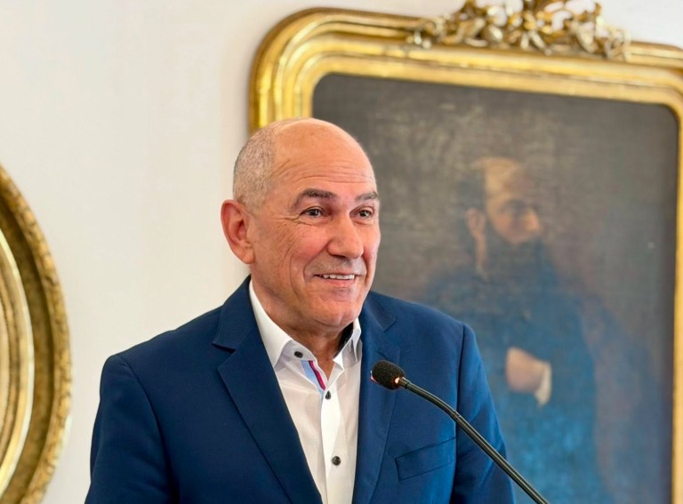 Јанез Јанша избран за премиер на Словенија