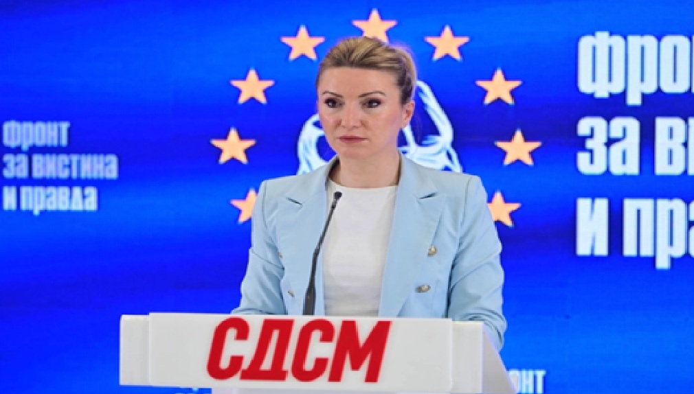 КУЗЕСКА ЗА РЕФЕРЕНДУМ И БУГАРИ ВО УСТАВОТ: Јас како мајка на две деца сакам тие да живеат во оваа држава