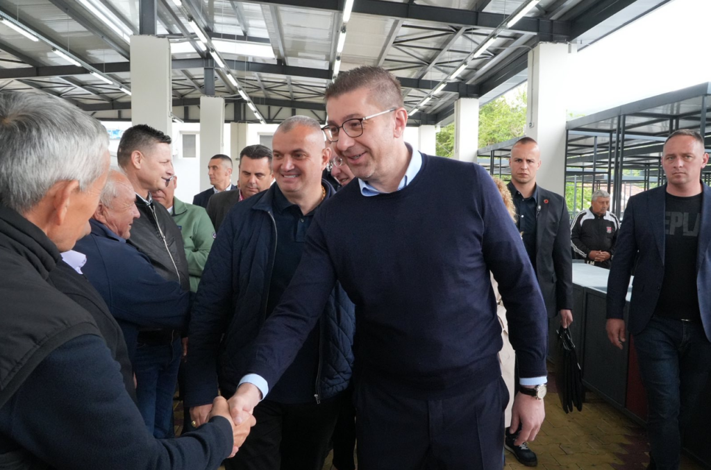 МИЦКОСКИ: Пуштен е во употреба новиот градски пазар во Општина Виница