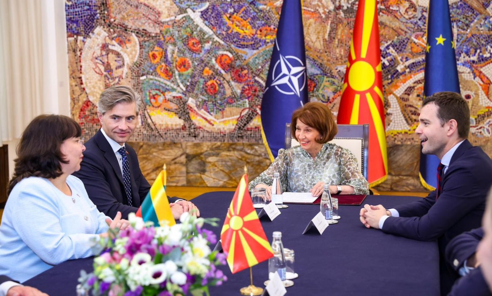 Сиљановска-Давкова го прими министерот за надворешни работи на Литванија