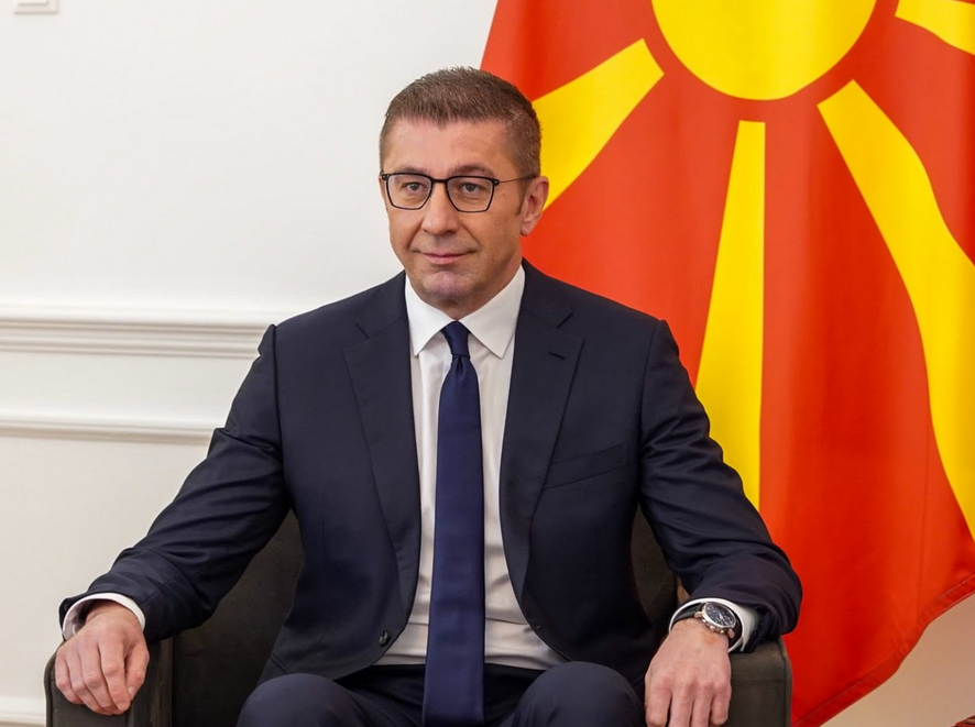 Мицкоски утре на промоција на печатени учебници во ООУ „Љубен Лапе“