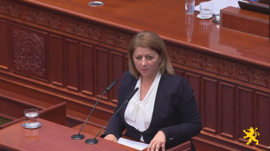 ПЕТКОСКА ДО ТРЕНЧЕВСКА: Го оставивте земјоделството во хаос, а министерот Трипуновски ви боде очи