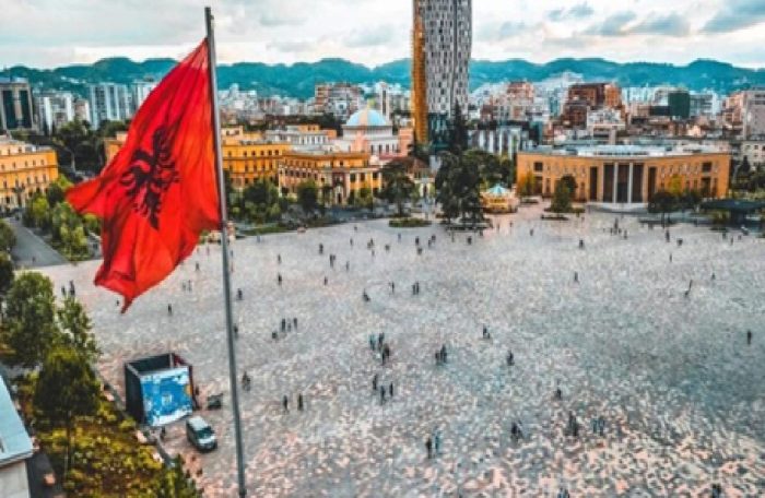 АЛБАНСКАТА МАФИЈА ПРЕД АЛБАНИЈА ВО ЕУ: Сè повлијателна во Белгија, над 2.000 осомничени дрога, перење пари, лаборатории…