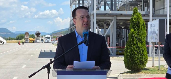НИКОЛОСКИ: Македонија се отвора кон Полска, утрово слета првиот авион од двата нови лета кон охридскиот аеродром