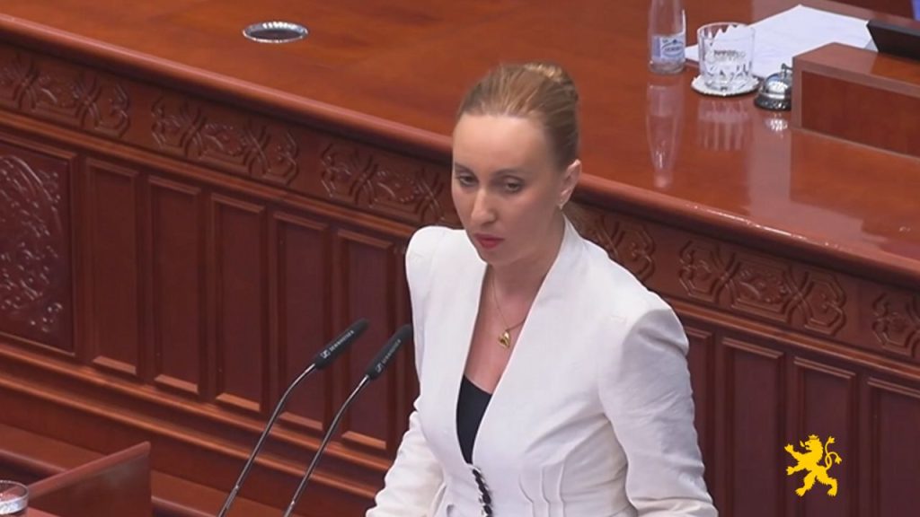 АРСОВА ДО БОЧВАРСКИ: Вознемирени сте што системот функционира, нема веќе пресметки на мафијашки банди по улиците