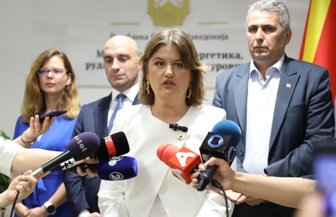 БОЖИНОВСКА: Можно е поевтинување на струјата со оглед на ниските цени на берзите и растот на КВЧ од обновливи извори