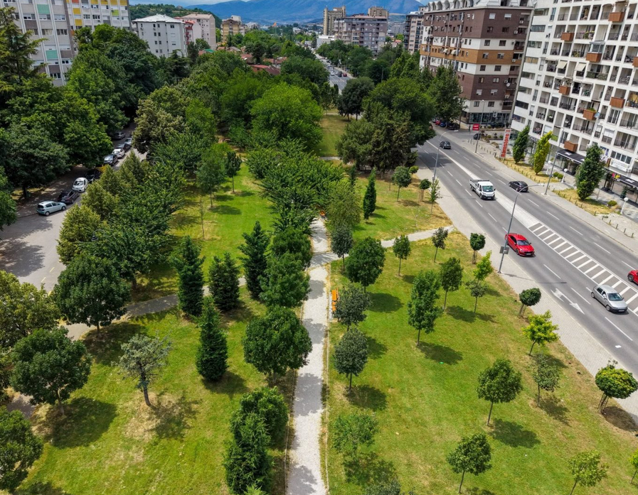 Се уредува паркот „Македонија“ во Карпош ,нова урбана опрема и подобри услови за граѓаните
