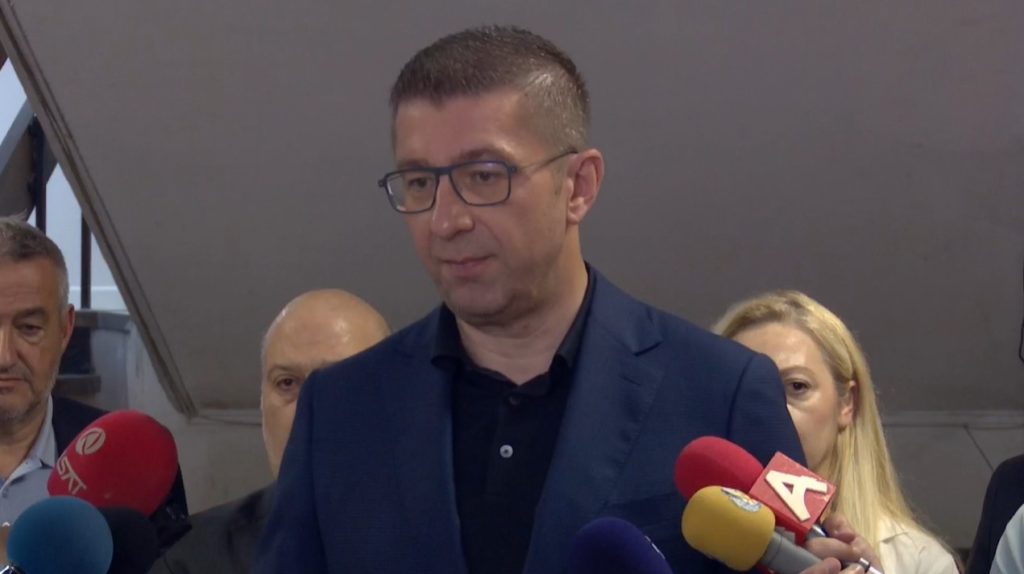 МИЦКОСКИ: Оптимист сум за ЕУ, по билатералните средби со Макрон и Шолц точно знам што следува за Македонија