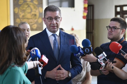МИЦКОСКИ: Блиску сме до конечно решение за Изборниот законик кој е дел од Реформската агенда