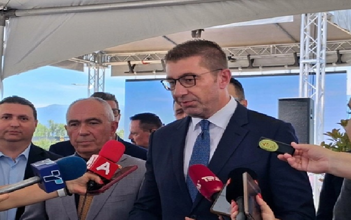 ЗА УКРАИНА И МОЛДАВИЈА ВО ЕУ: Опозицијата во овие две земји не работи против своите граѓани и влади, изјави Мицкоски