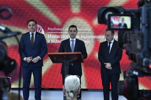 МУЦУНСКИ: Побарано е објаснување од властите во Софија за објавувањето на нотата за сопругата и синот на премиерот Мицкоски