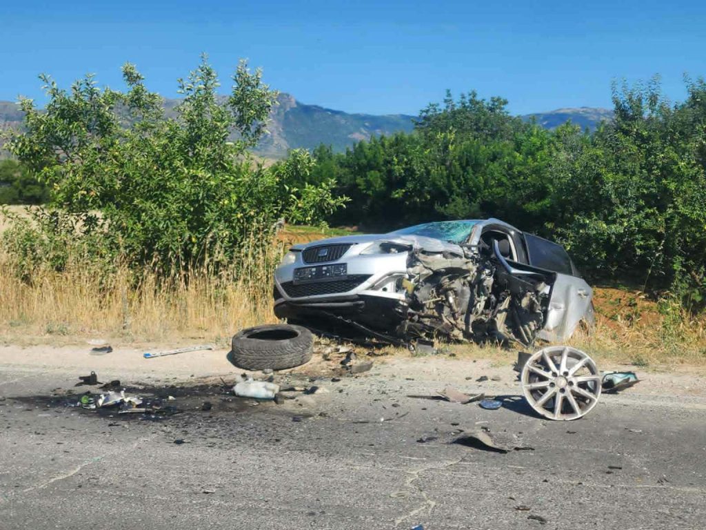 (ФОТО) Тешка сообраќајка на патот Битола – Прилеп