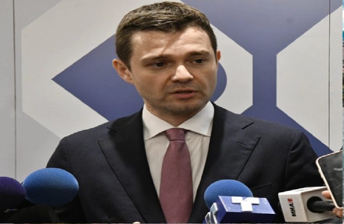 МУЦУНСКИ: Имаме јасна ориентација во надворешната политика и цврста позиција дека нема услови за уставни измени