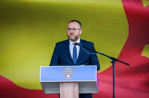 ТОШКОВСКИ: Сузбиени над 30 криминални групи, Македонија со најниско ниво на криминалитет во последните 20 години