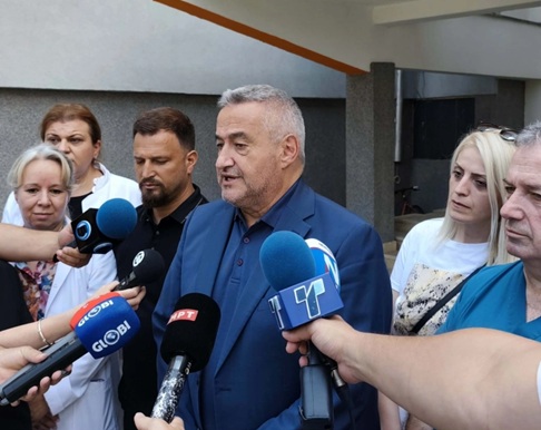 КЛЕКОВСКИ: Прогласување епидемија во Гостивар нема да има сè додека не се утврди причината за големиот број со стомачни тегоби
