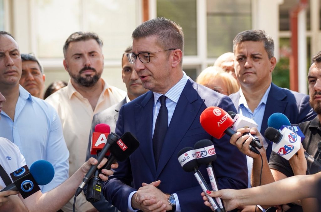 МИЦКОСКИ ВО ИЛИНДЕН: Добро е што се гради, имаме над 1.200 проекти коишто се градат и добро е што Македонија е едно големо градилиште