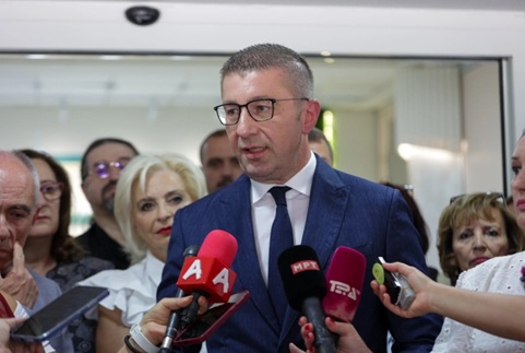 МИЦКОСКИ ЗА ПАСОШОТ НА МАРКОВСКИ: Има груба манипулација од еден локален ЈО во Вишото ЈО во Битола, но ова нема така да заврши
