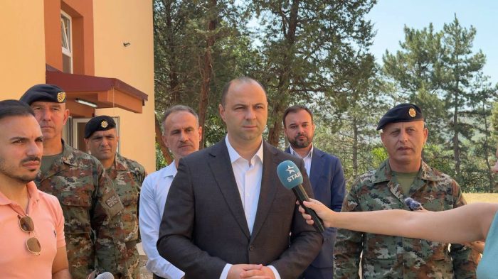 МИСАЈЛОВСКИ ВО ШТИП: Вложени се 33,7 милиони денари за реновирање на касарната и подобри услови за нашите војници и офицери