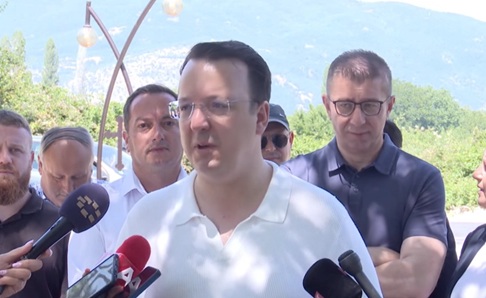 НИКОЛОСКИ: Реконструкцијата на Охридскиот аеродром се одвива според утврдената динамика, ќе биде готов до крајот на летото