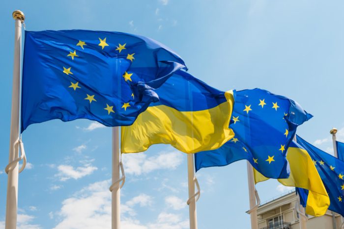ЕУ одобри 6,1 милијарда евра помош за Украина, Лондон најави производство на „Скалп“