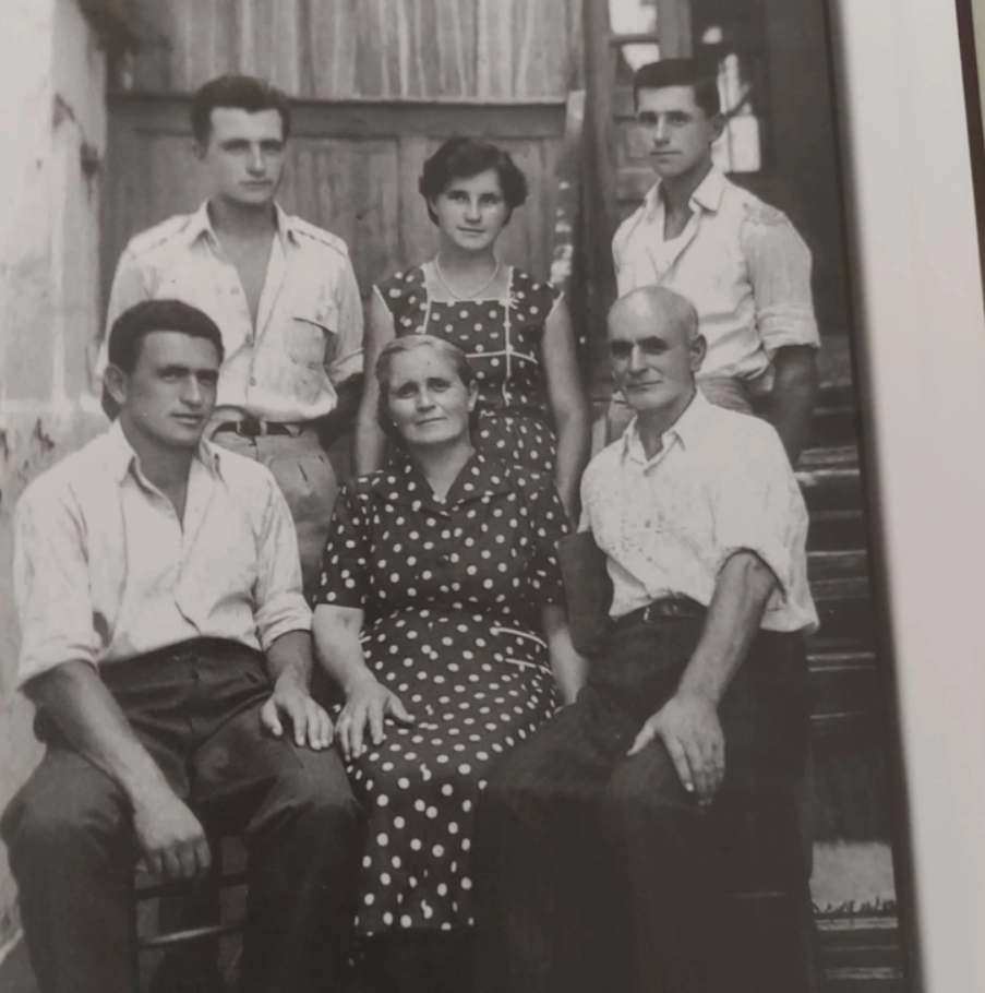 СЕЌАВАЊА НА МАРИЈА, ЌЕРКАТА НА ЧЕНТО: Татко ми има отидено на островот Вис од Тито да бара формирање слободна, незвисна и обединета Македонија, Тито му го ветил тоа, но не го исполнил