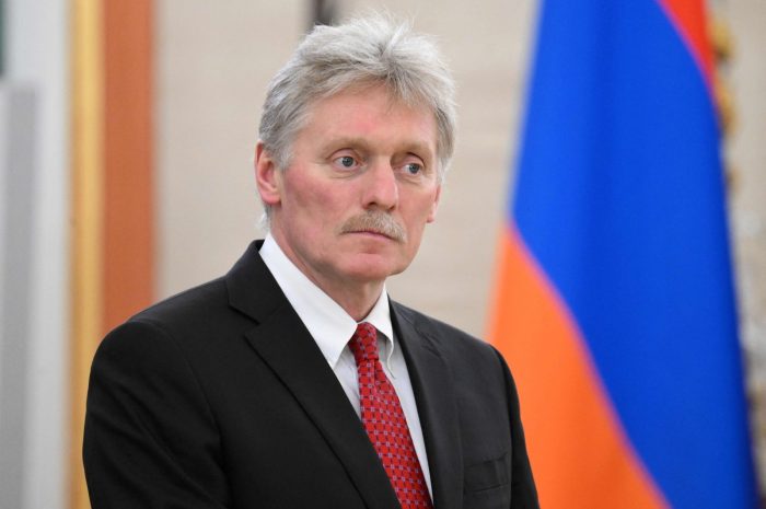 ПЕСКОВ: Директорот на ЦИА не се сретна со Путин по престојот во Москва, посетата беше заради контакти меѓу тајните служби