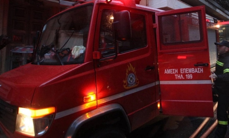 ПОЖАРИ ВО ГРЦИЈА: Повик за евакуација за населено место, во гаснењето помагаат и пожарникари од Романија и Франција