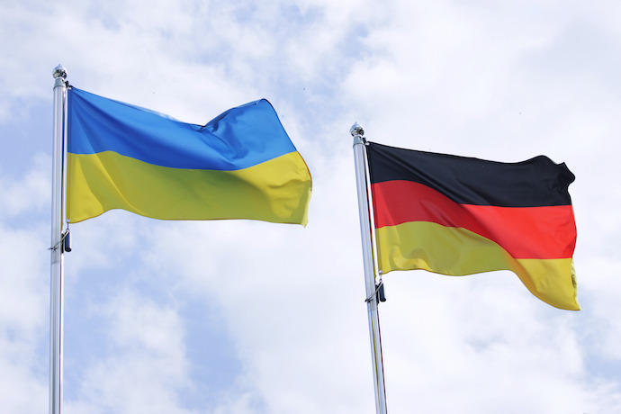 Украинците од 23 до 60 години кои бегаат од војната а не се ослободени од службата нема да можат да добијат заштита во Германија