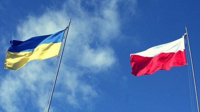 АНКЕТА ВО ПОЛСКА: Над 67 отсто од Полјаците го поддржуваат барањето на опозицијата за депортација на бегалци од украинската војна