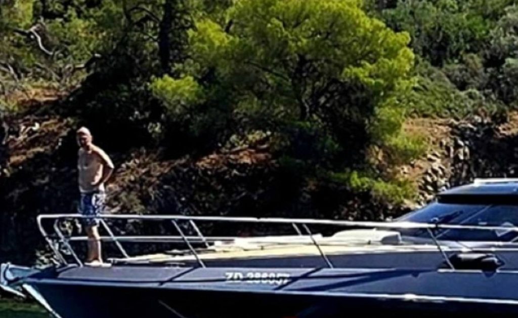 ВМРО-ДПМНЕ: Тандемот Филипче и Заев од јахтата во Егејско Море даваат курс како да плови СДС, за водата и штрајкови за ајварките
