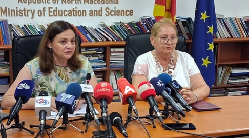 ЈАНЕВСКА: Просечната оценка од полагањето матура во јуни е 3,66 од сите три типа, ценам резултатите за 14.587 ученици се објективни