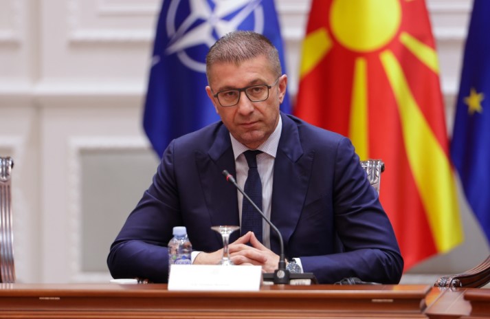 Премиерот Мицкоски утре во посета на УХМР, ќе изврши увид во модернизацијата