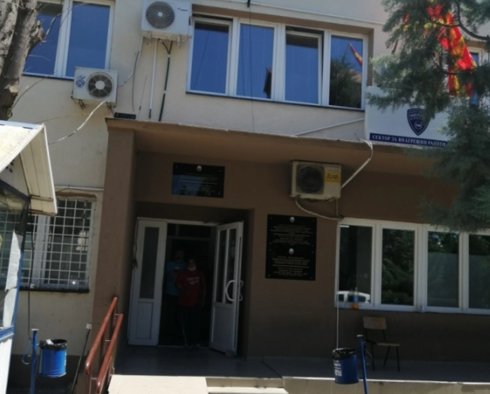 Брачна двојка од Велес лишена од слобода по семејно насилство и закани