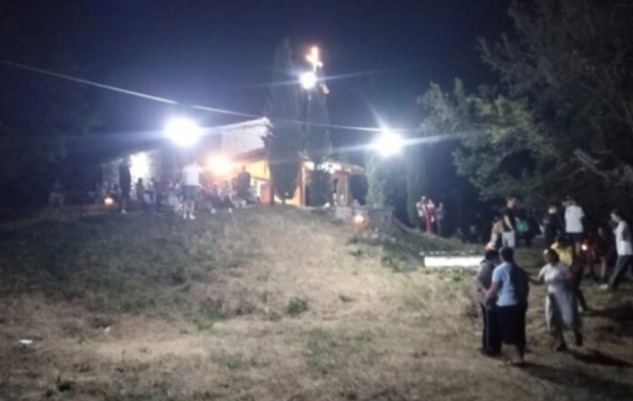 Македонците го одбележаа Преображение во црквата во село Ербеле, Албанија