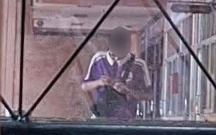 УЧЕНИК УБИ 5 НАСТАВНИЦИ ВО ТАЈЛАНД: Напаѓачот ранил најмалку 15 лица, од кои двајца се во критична состојба, меѓу кои и ученици