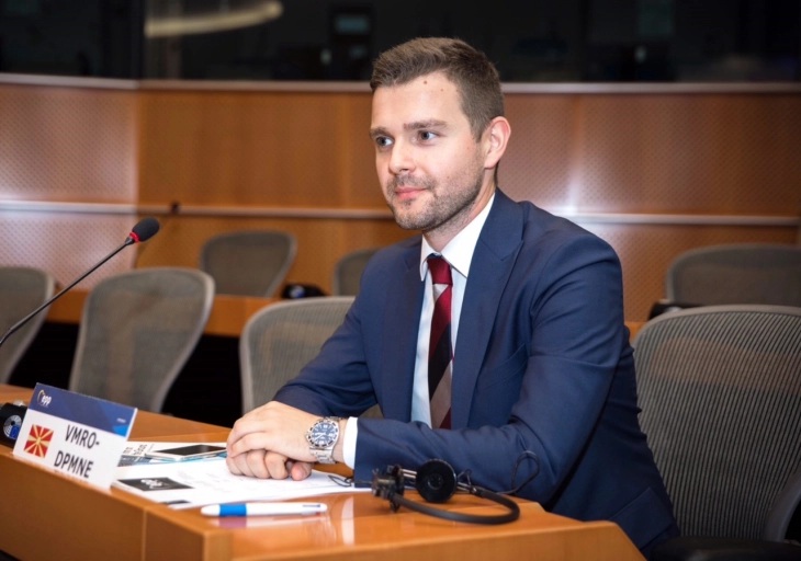 МУЦУНСКИ ВО СЛОВЕНИЈА: „Моќта да ја обликуваме иднината“ е тема на Бледскиот стратешки форум кој почнува утре во Блед