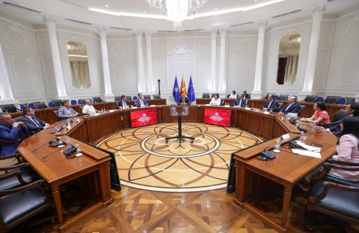 МИЦКОСКИ: Со изградбата на интерконекторите со Грција и Србија, Македонија добива целосна вертикална енергетска поврзаност