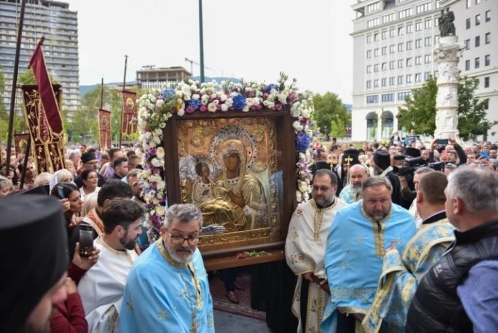 ДЕНЕСКА ВО СКОПЈЕ: Литија во центарот во пресрет на утрешниот празник на Раѓањето на Пресвета Богородица – заштитничката на градот