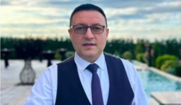 ЗАСТРЕЛАНИОТ ВО АРАЧИНОВО Е ПОЗНАТ ПЕЈАЧ: Азиз Мурати бил пренесен во болница и е во стабилна здравствена состојба