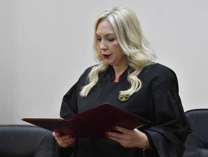 ДИМОВСКА ДАДЕ ЗАКЛЕТВА: Судството, и покрај тоа што е една од трите власти, не значи дека е на трето место и со бронзен медал