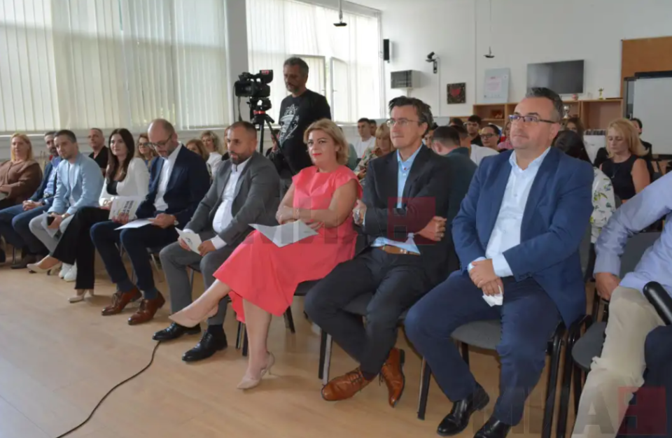 ЕДУКАТИВНА КАМПАЊА ЗА МЛАДИ ЗА ДЕНОТ НА ПЕНЗИСКА СВЕСНОСТ: Финансиската и пензиската писменост треба да започнат навреме