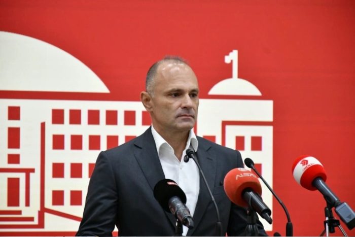 ФИЛИПЧЕ ТРЕТПАТ ЌЕ КАЧУВА ПЛАТА: Бараме и сега  600 евра минимална, како што со СДСМ континуирано растеа платите и пензиите