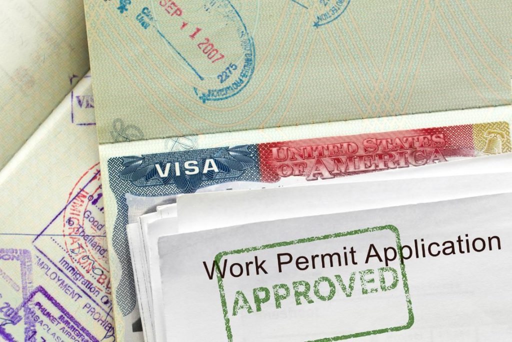 САД предлага да се наплаќа по 70.000 долари за работна дозвола на странските студенти