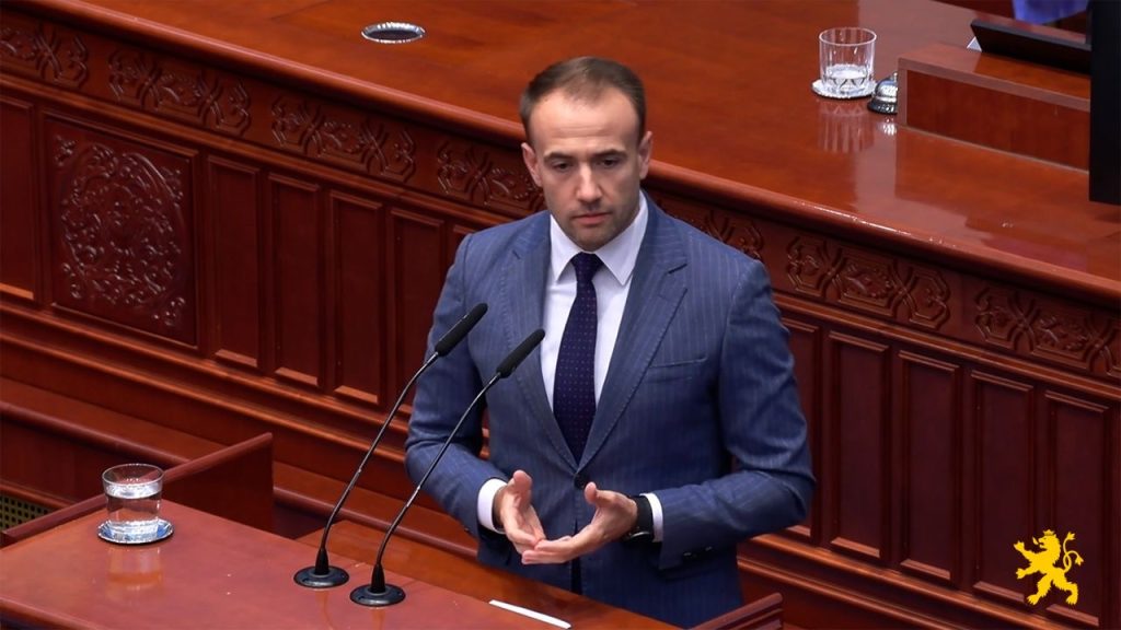 СТОЈАНОСКИ ДО ТРЕНЧЕВСКА: Многу подобро се живее денес отколку кога вие ја водевте државата