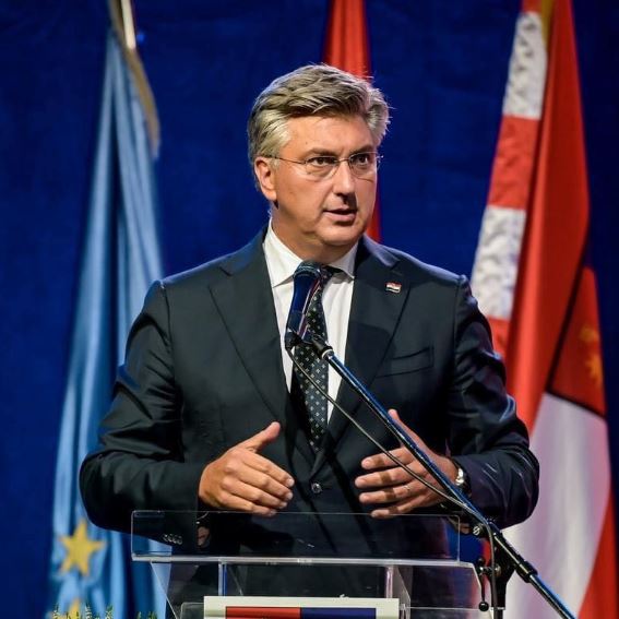 ПЛЕНКОВИЌ: Македонија во 2000 година беше пред Хрватска, а две членки на ЕУ и одзедоа 21 година од нејзината интеграција во ЕУ