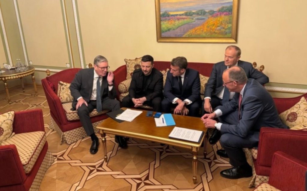 Лидерите на ЕУ ги бранат украинските напади врз руските рафинерии