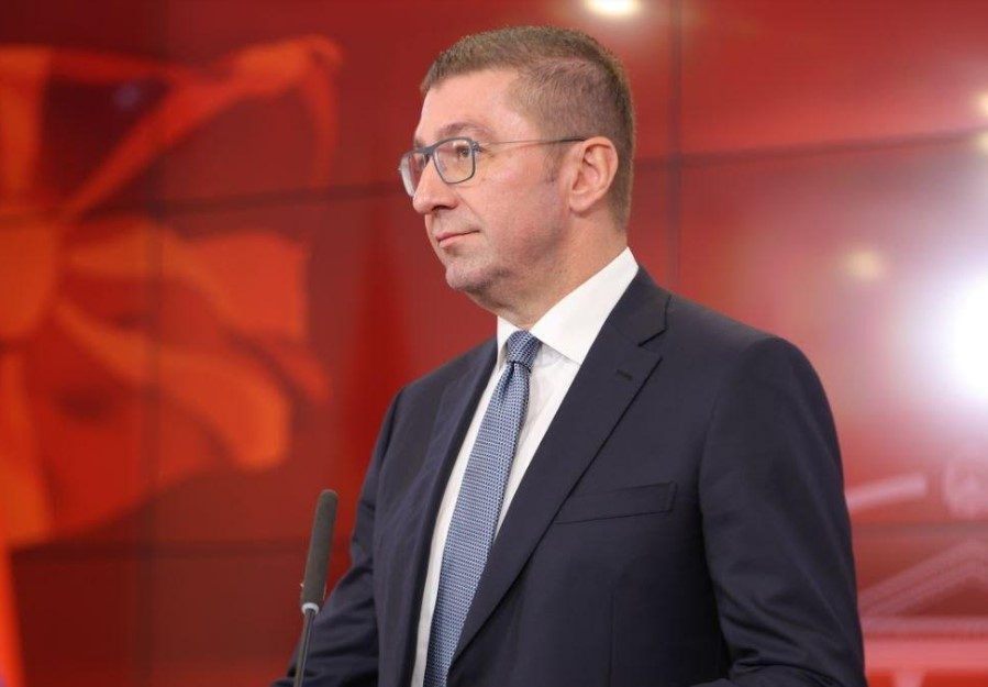 МИЦКОСКИ: Овој 11 Октомври нека не биде само ден на сеќавање, зашто слободата е дело што секоја генерација мора да го продолжи
