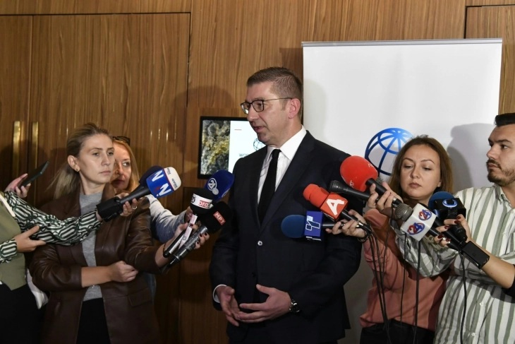 СДСМ ЈА УТНАЛЕ ГОДИНАТА ЗА БАНКРОТ: Да, економијата во Македонија беше пред банкрот, но во 2024-та, а сега е стабилна, изјави Мицкоски