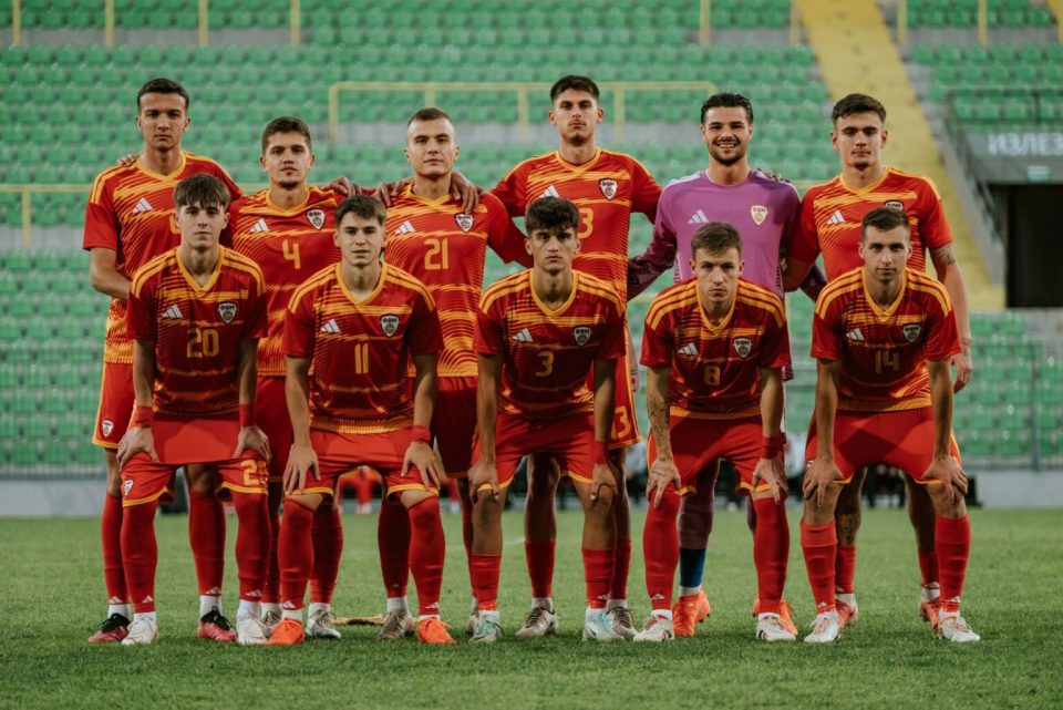 Младата фудбалска репрезентација поразена од Шведска
